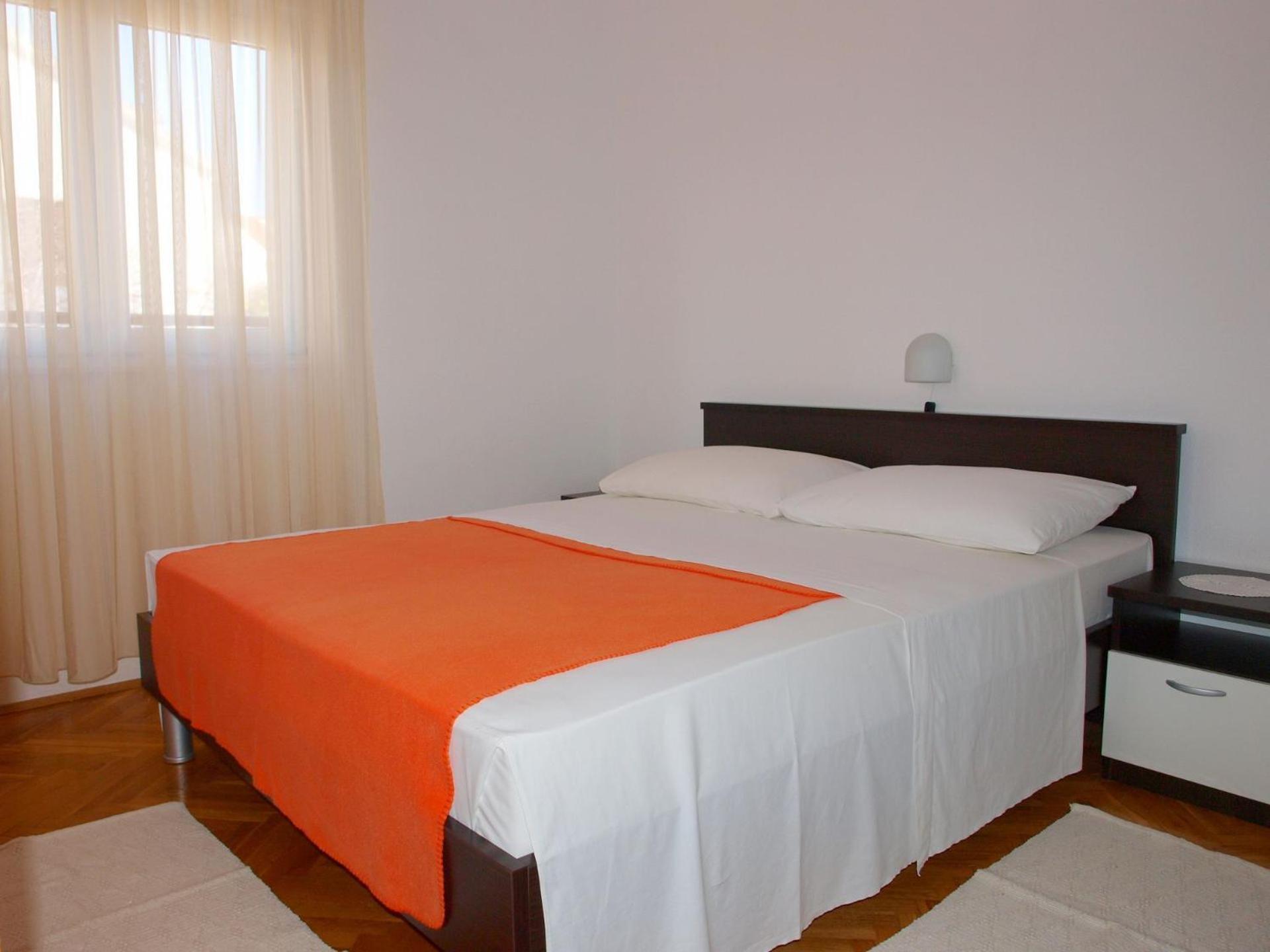 Apartments Mirja - 100M From The Beach & Parking Трогір Екстер'єр фото