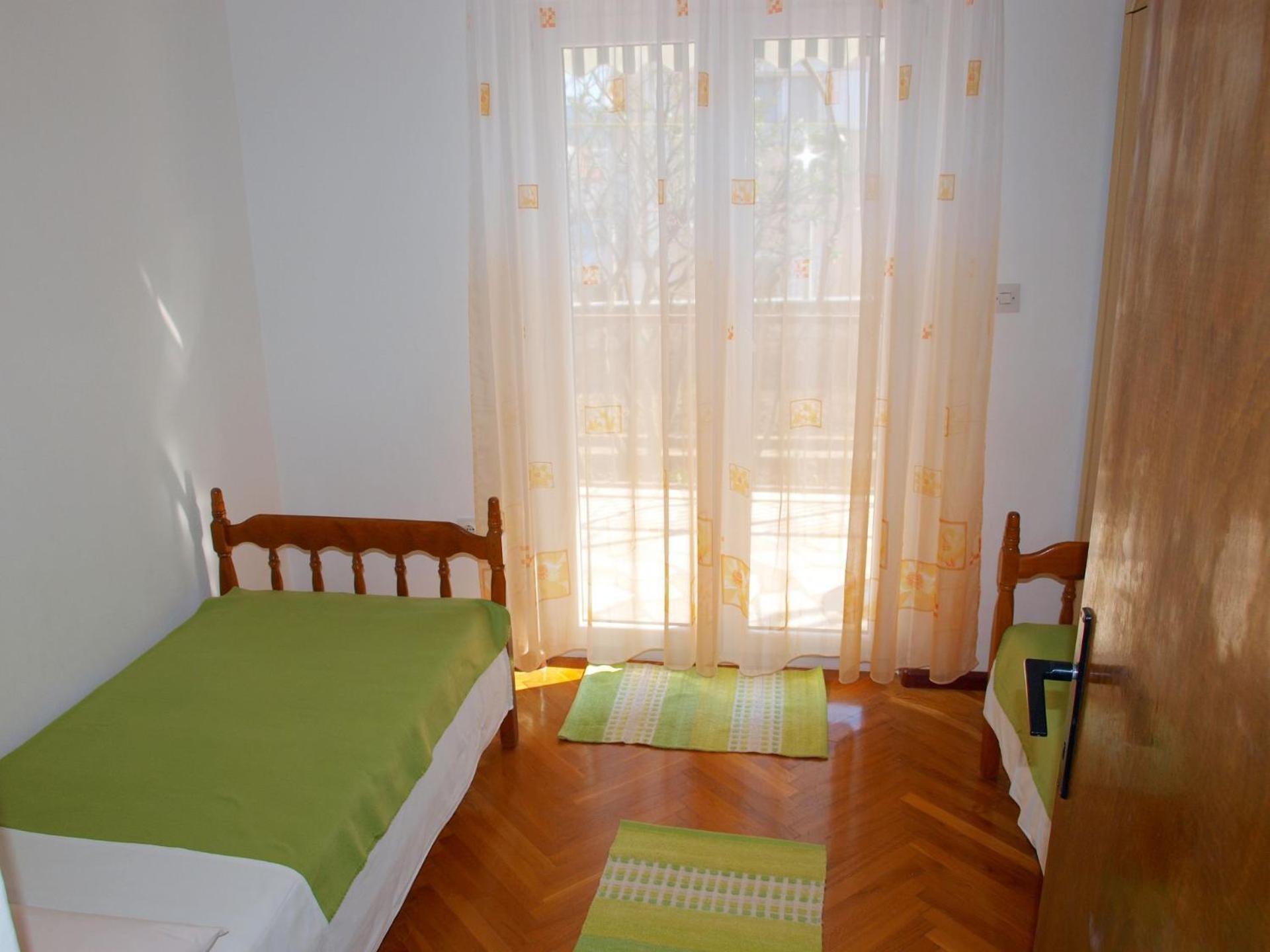 Apartments Mirja - 100M From The Beach & Parking Трогір Екстер'єр фото