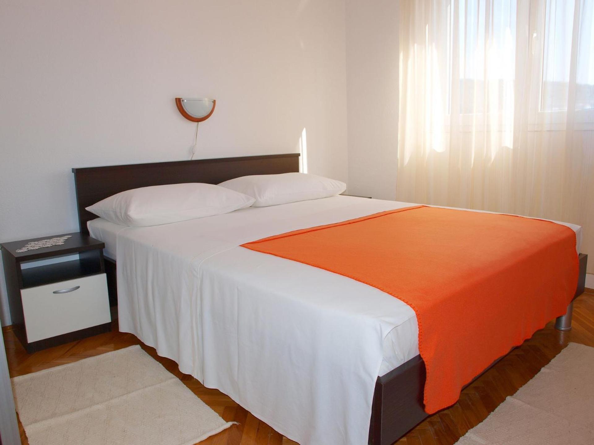 Apartments Mirja - 100M From The Beach & Parking Трогір Екстер'єр фото