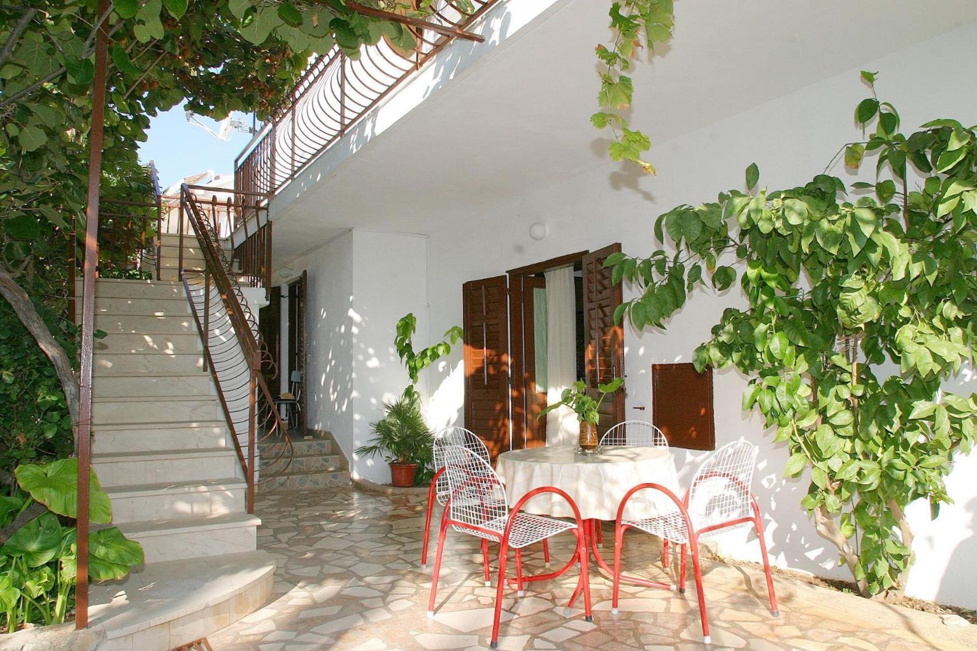 Apartments Mirja - 100M From The Beach & Parking Трогір Екстер'єр фото