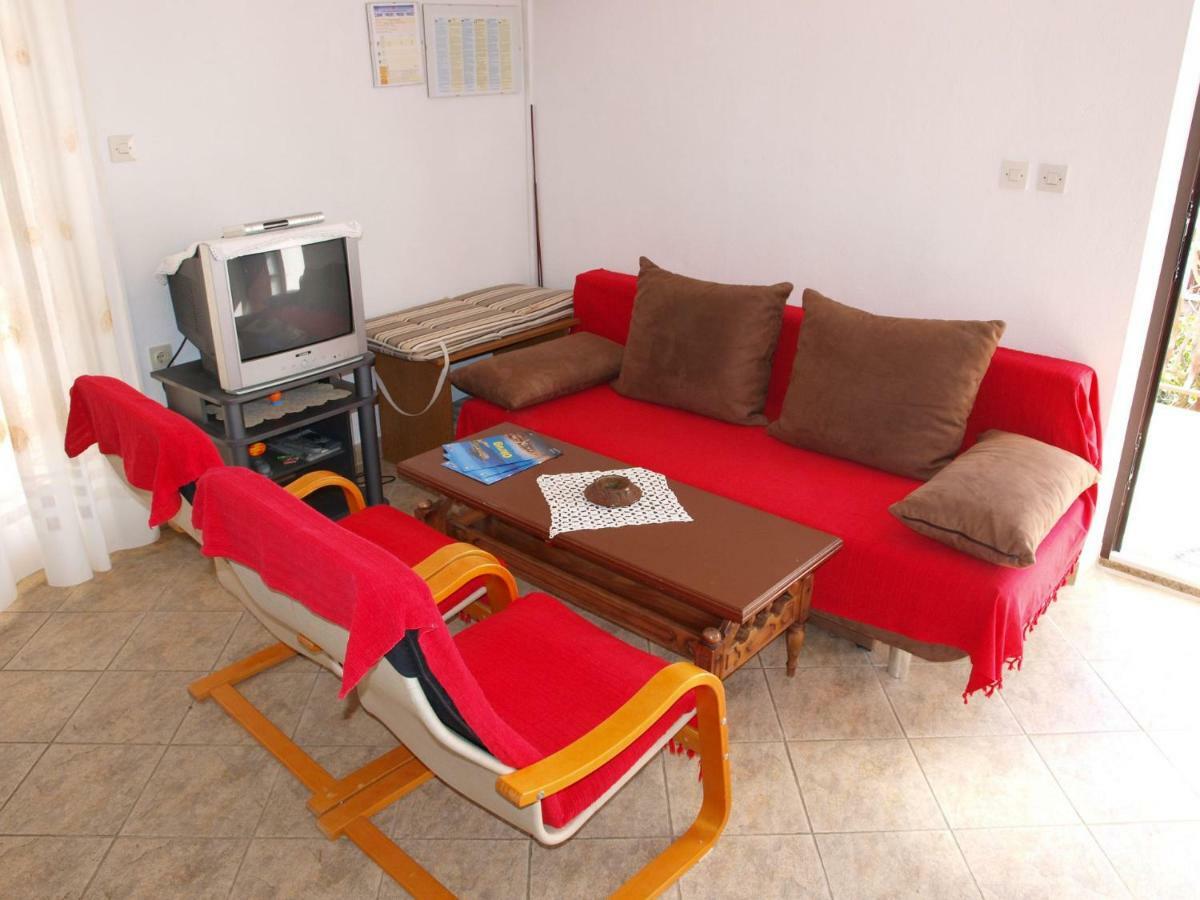 Apartments Mirja - 100M From The Beach & Parking Трогір Екстер'єр фото