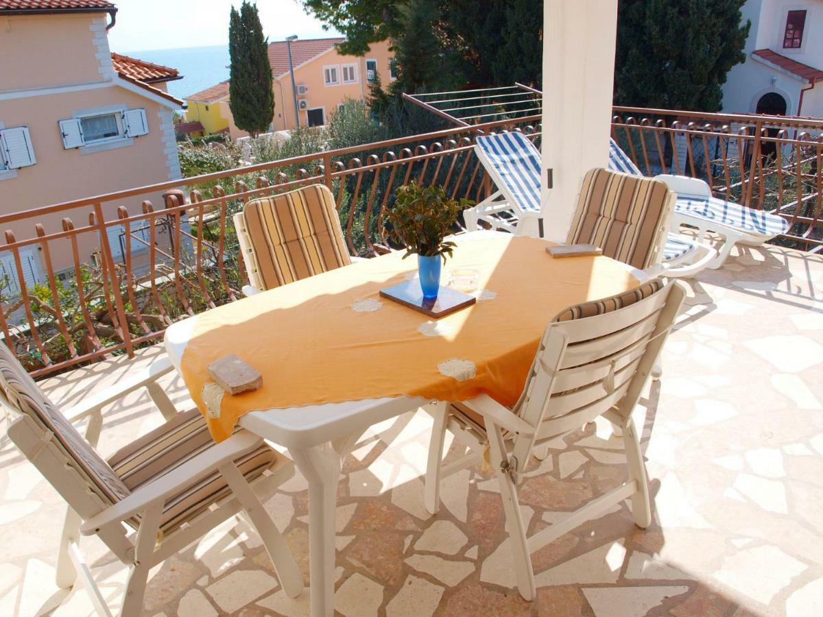 Apartments Mirja - 100M From The Beach & Parking Трогір Екстер'єр фото
