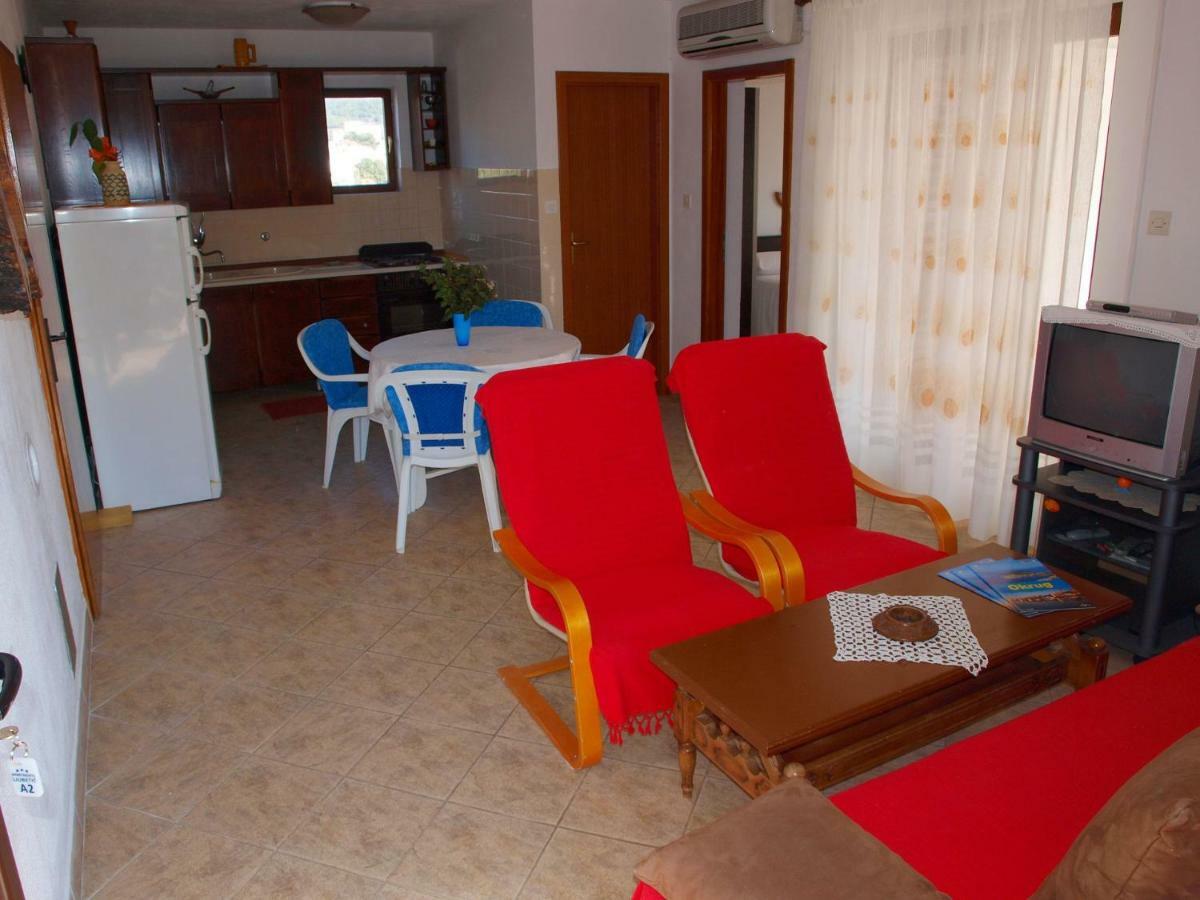 Apartments Mirja - 100M From The Beach & Parking Трогір Екстер'єр фото