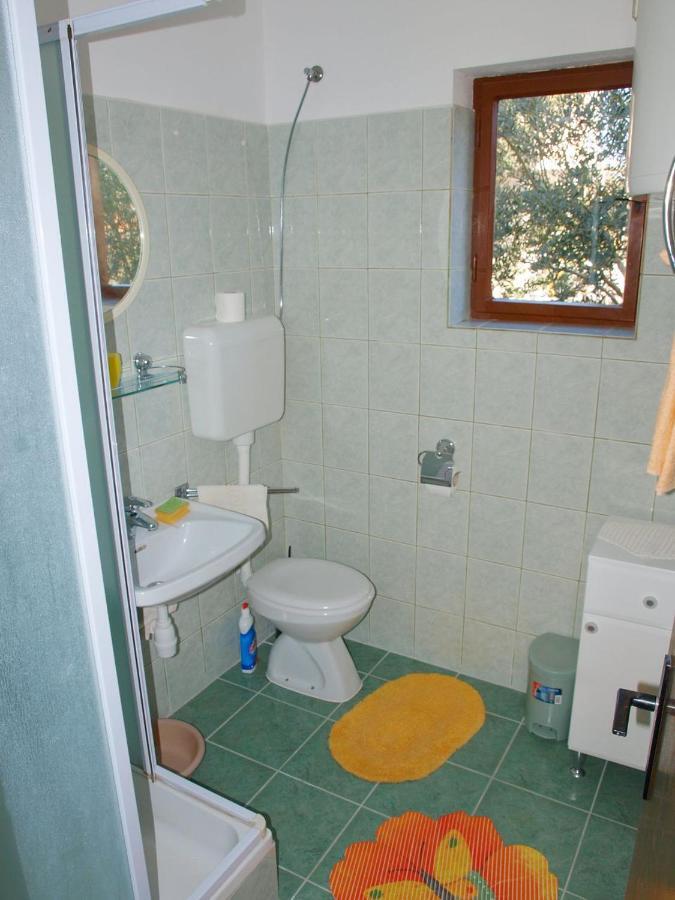 Apartments Mirja - 100M From The Beach & Parking Трогір Екстер'єр фото